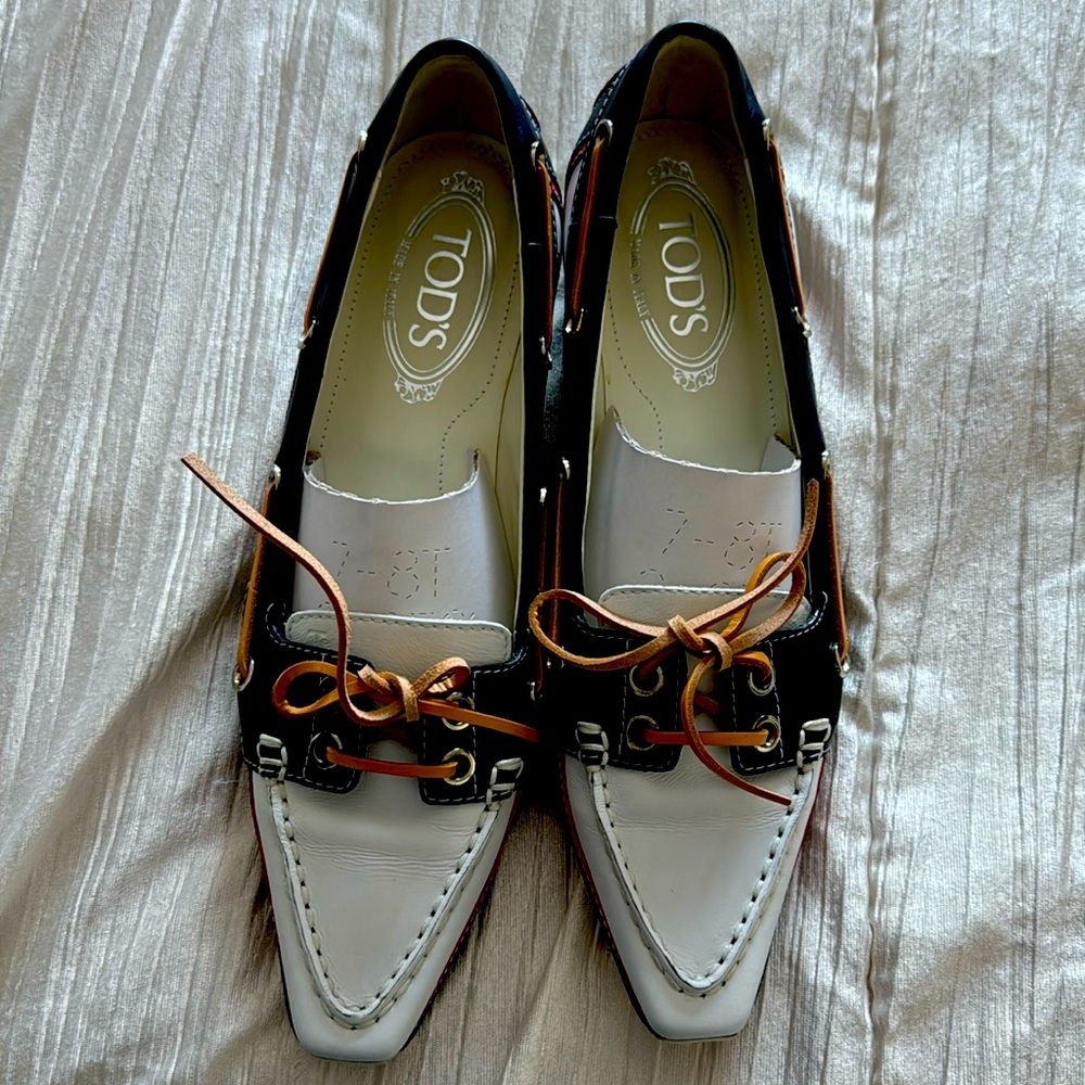 TODs shoes like new never worn size 7.5